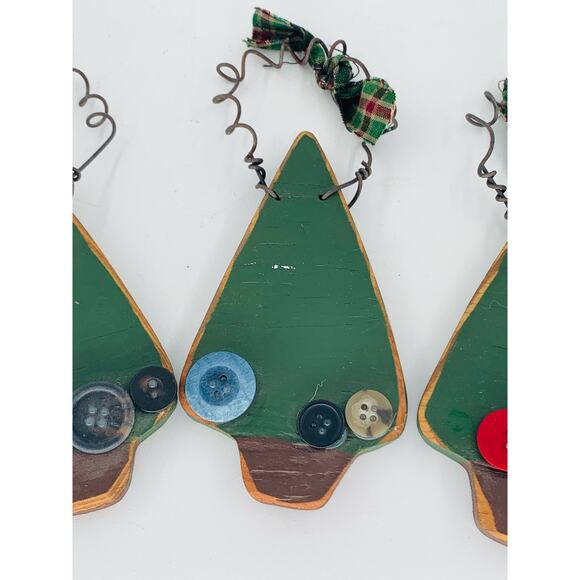 Wood Christmas Tree Decor Lot of 3 Buttons Wire Fabric Bows Handmade Winter - Picture 3 of 8